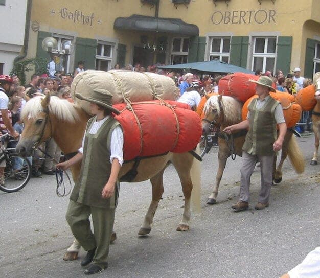 Image source: Andreas Praefcke - wikimedia
